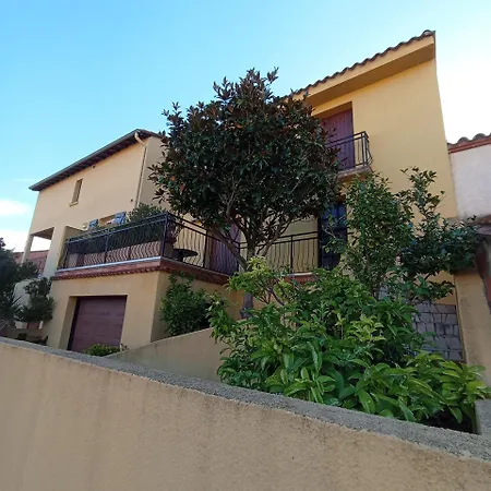 Vila 8col12 De Caractere Avec Piscine Privee