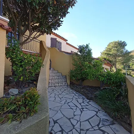 Vila 8col12 De Caractere Avec Piscine Privee *