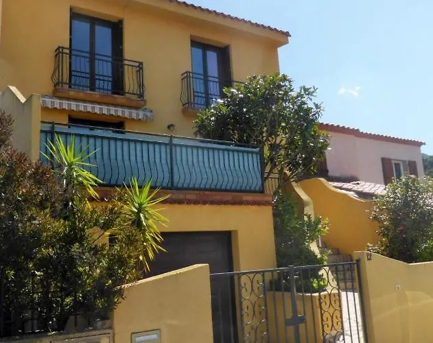 וילה 8col12 De Caractere Avec Piscine Privee *